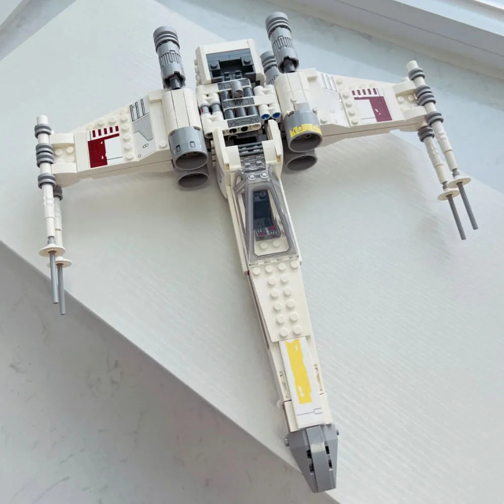 SW X-wing Star Fighter ( 490 peças )